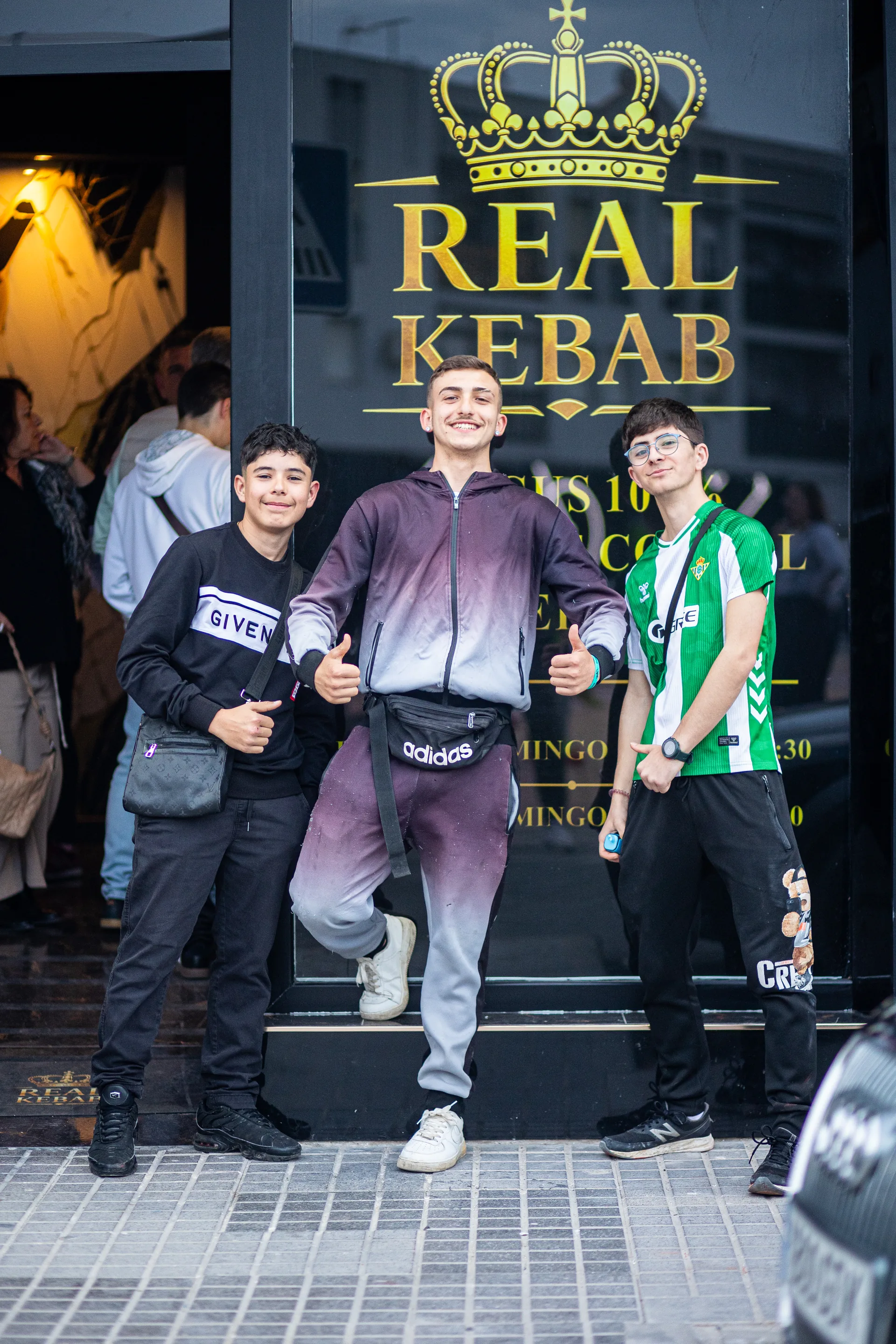 Real Kebab local de noche